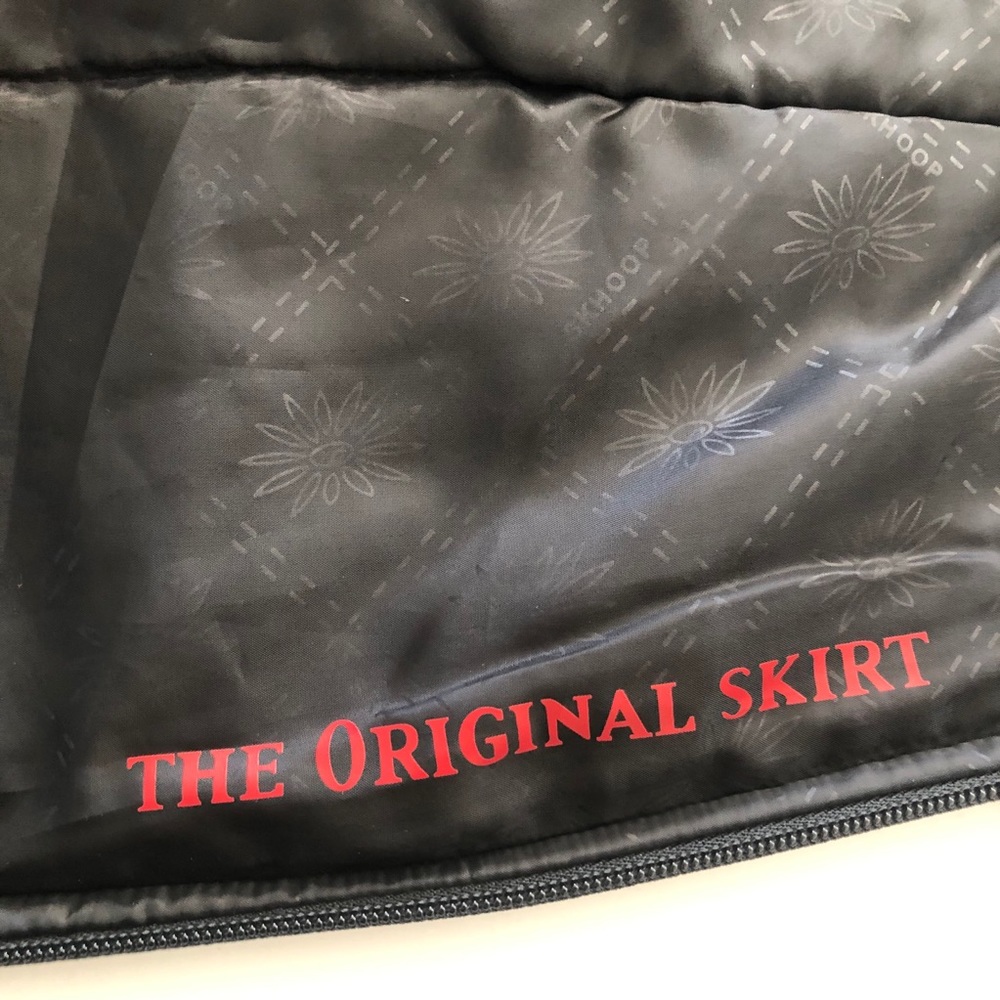 ♦️SOLD♦️SKHOOP  Life by Black Insulated Snow Skirt - Picture 9 of 15